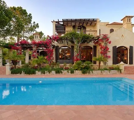 Sleeps 12 Pool Air Con T480283